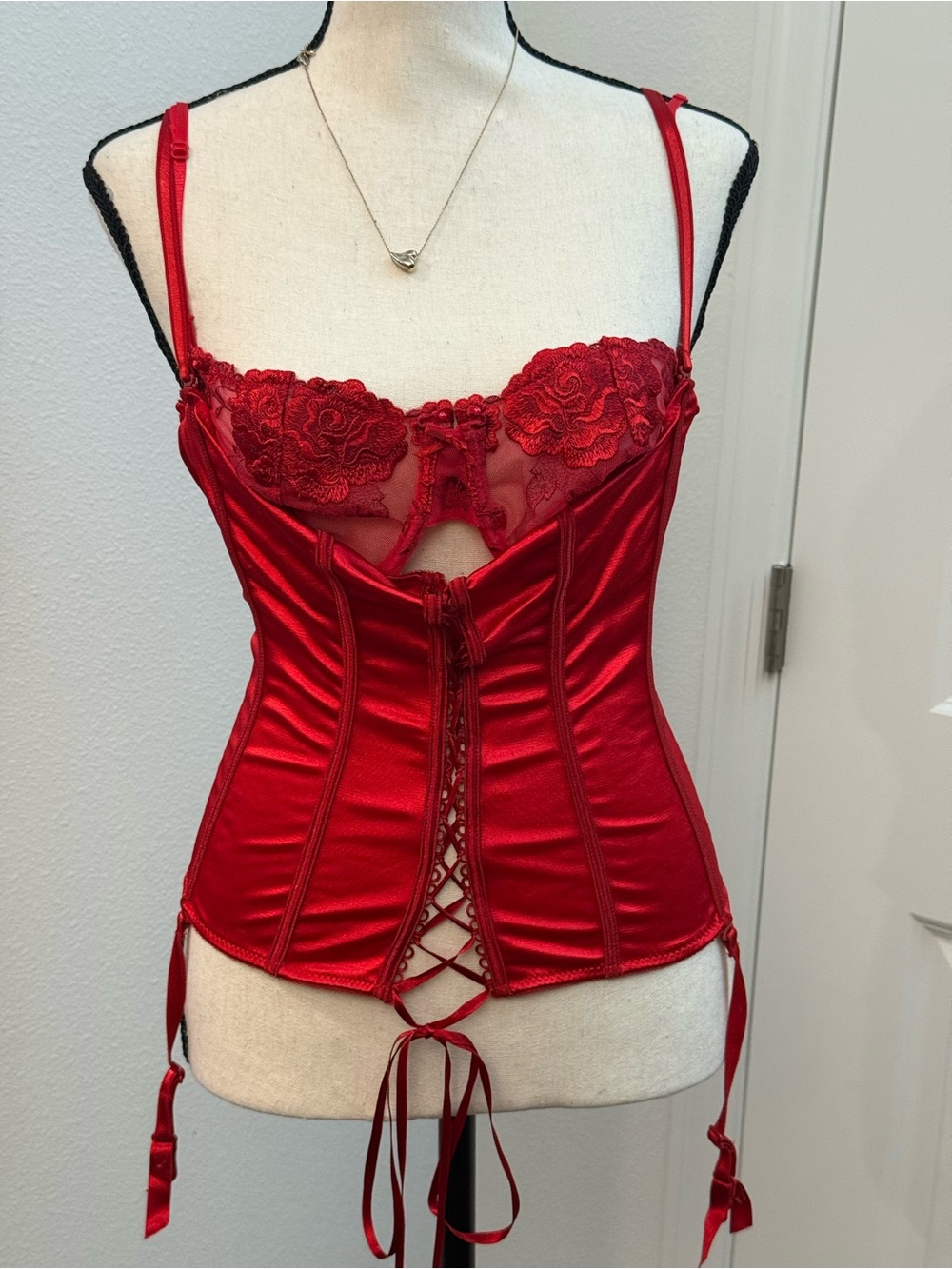 Dreamgirl Red Satin Lace-Up Corset Bustier with Floral Lace Cups